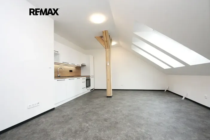 Pronájem bytu 2+kk, Kolín, Kmochova, 50 m2