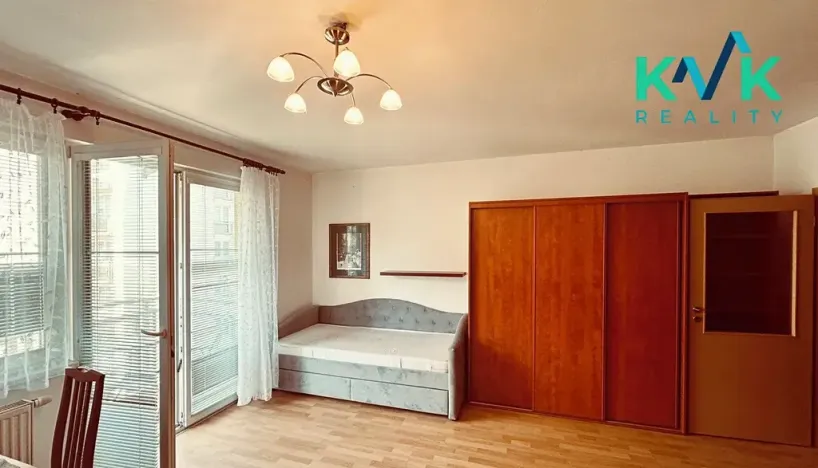 Pronájem bytu 1+kk, Karlovy Vary, Waldertova, 39 m2
