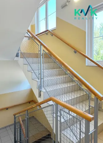 Pronájem bytu 1+kk, Karlovy Vary, Waldertova, 39 m2