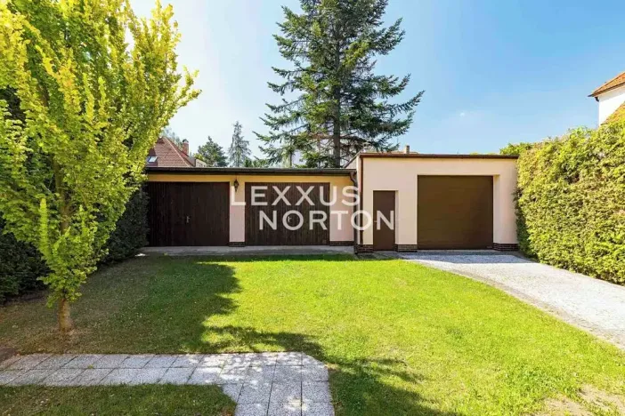 Pronájem rodinného domu, Praha - Řepy, Doubravínova, 480 m2
