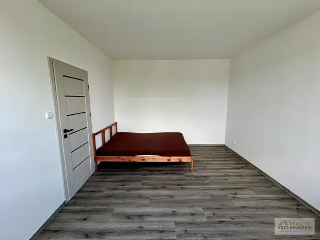 Prodej bytu 1+1, Broumov, Pionýrská, 36 m2