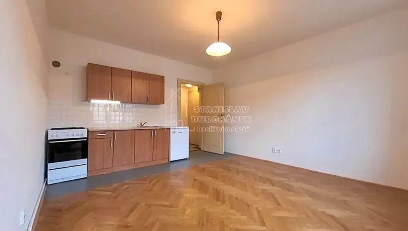 Pronájem bytu 1+kk, Praha - Strašnice, Nad Primaskou, 23 m2
