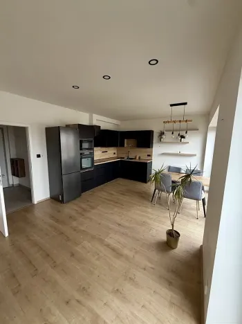Pronájem bytu 2+kk, Praha - Libeň, Chlumčanského, 95 m2