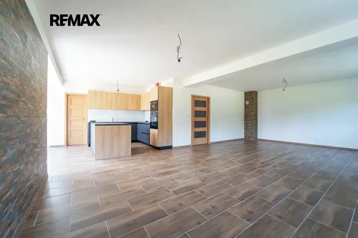 Prodej rodinného domu, Všechlapy, 180 m2