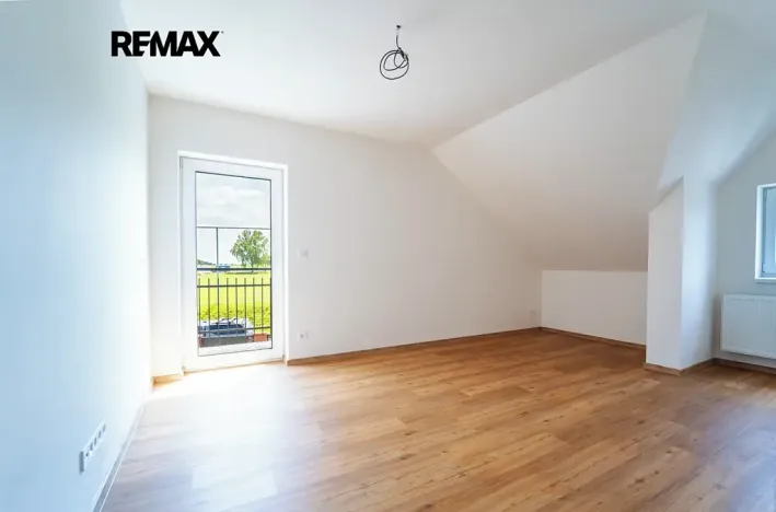 Prodej rodinného domu, Všechlapy, 180 m2