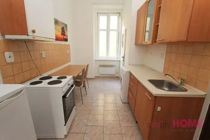 Pronájem bytu 1+1, Praha - Žižkov, Blahníkova, 40 m2