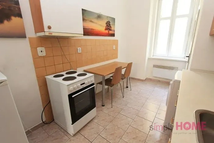 Pronájem bytu 1+1, Praha - Žižkov, Blahníkova, 40 m2