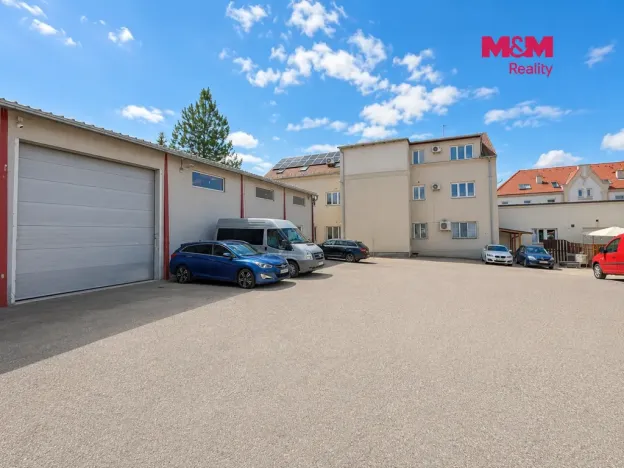 Pronájem obchodního prostoru, Králův Dvůr, Plzeňská, 405 m2