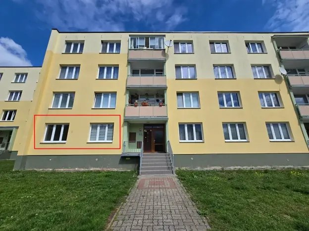 Prodej bytu 3+1, Postoloprty, Jiráskovo náměstí, 65 m2