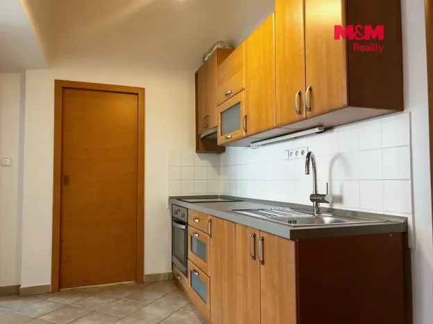 Pronájem bytu 2+kk, Praha - Nusle, 5. května, 47 m2