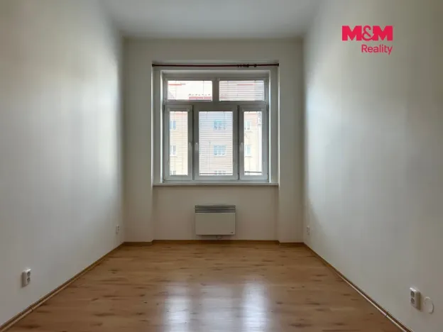 Pronájem bytu 2+kk, Praha - Nusle, 5. května, 47 m2