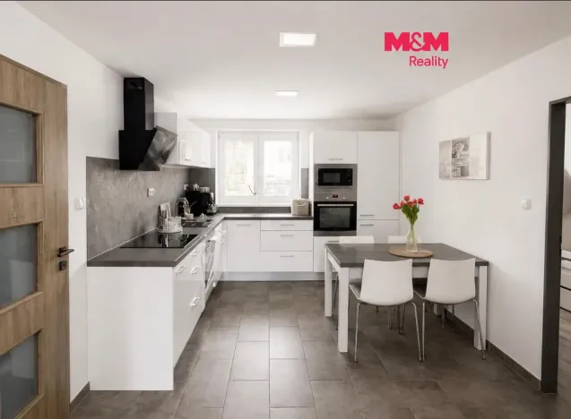 Pronájem bytu 3+1, Lovosice, U Nadjezdu, 70 m2