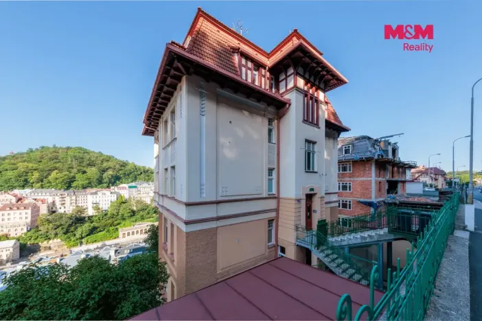 Pronájem bytu 2+1, Karlovy Vary, Na Vyhlídce, 83 m2