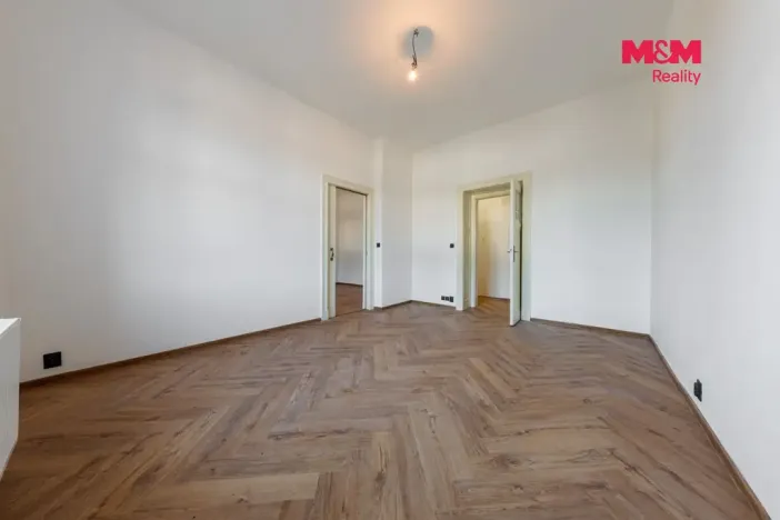 Pronájem bytu 2+1, Karlovy Vary, Na Vyhlídce, 83 m2