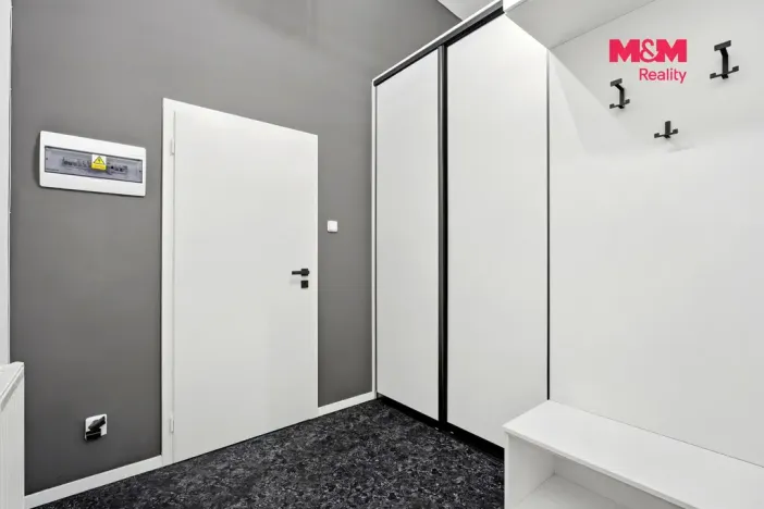 Prodej bytu 2+kk, Liberec - Liberec VI-Rochlice, Nádvorní, 54 m2