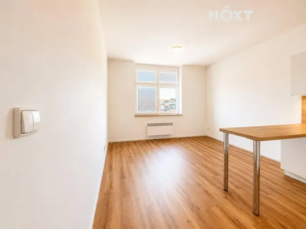 Pronájem bytu 2+kk, Praha - Vršovice, Bulharská, 46 m2
