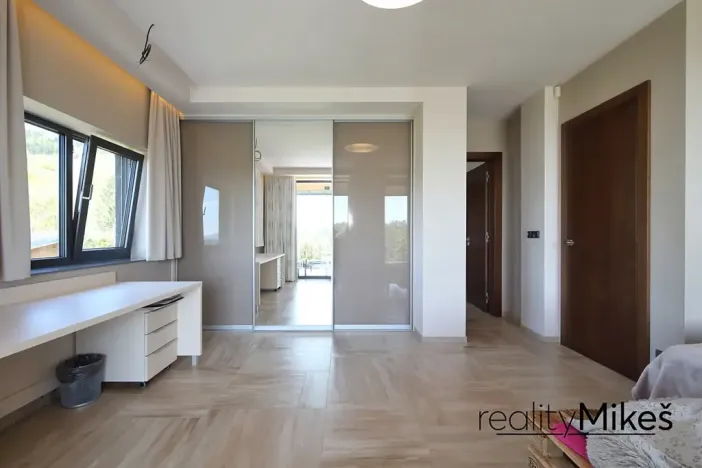 Prodej rodinného domu, Křižany, 470 m2