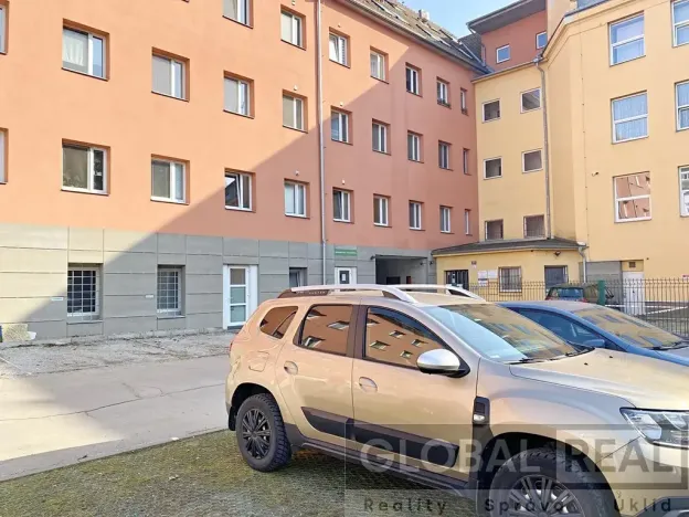 Pronájem bytu 2+kk, Brno, Tkalcovská, 42 m2