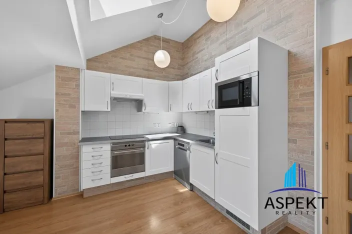 Pronájem bytu 2+kk, Praha - Holešovice, Poupětova, 64 m2