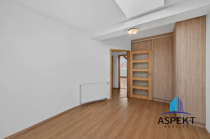 Pronájem bytu 2+kk, Praha - Holešovice, Poupětova, 64 m2