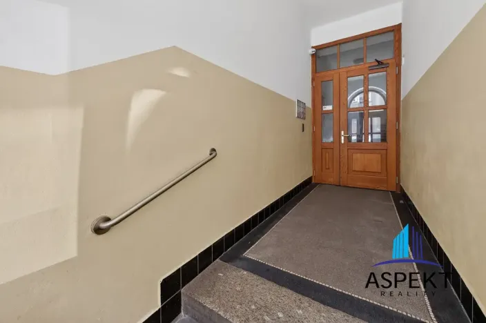 Pronájem bytu 2+kk, Praha - Holešovice, Poupětova, 64 m2