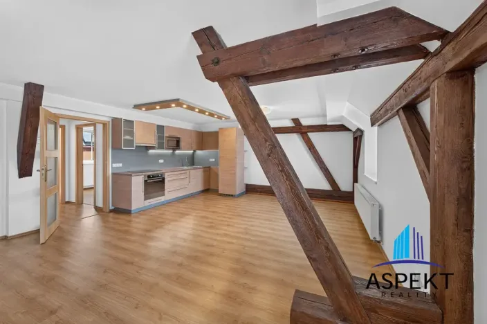 Pronájem bytu 2+kk, Praha - Holešovice, Tovární, 64 m2
