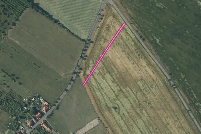 Prodej pole, Děčany, 8110 m2