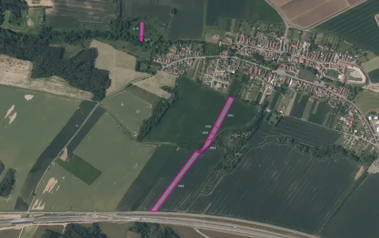 Prodej pole, Nesuchyně, 14222 m2