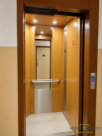 Prodej bytu 1+1, Praha - Vysočany, Kolbenova, 80 m2