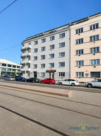 Prodej bytu 1+1, Praha - Vysočany, Kolbenova, 80 m2