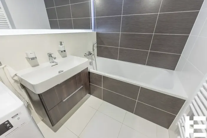 Pronájem bytu 2+kk, Praha - Vysočany, Čerpadlová, 60 m2