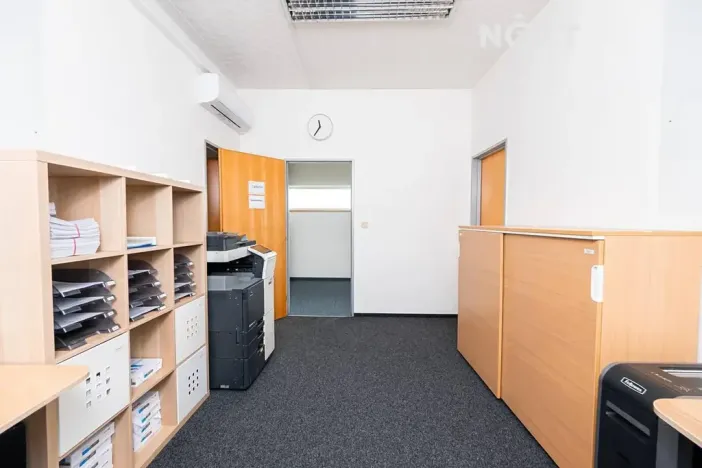 Pronájem kanceláře, Praha - Prosek, Prosecká, 28 m2