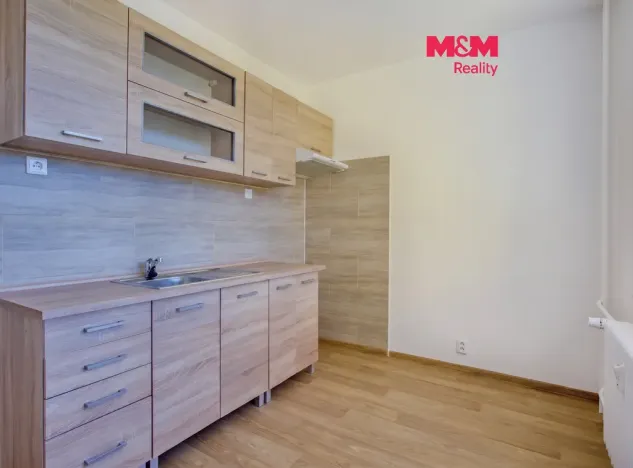 Prodej bytu 2+1, Chomutov, Holešická, 62 m2