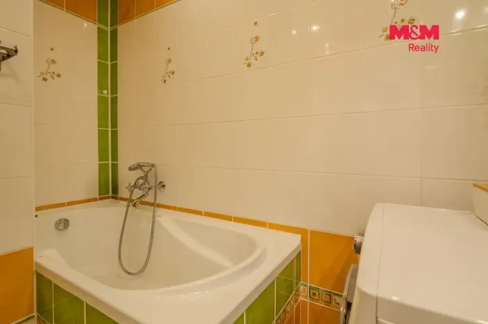 Prodej bytu 3+1, Karviná - Nové Město, tř. 17. listopadu, 66 m2