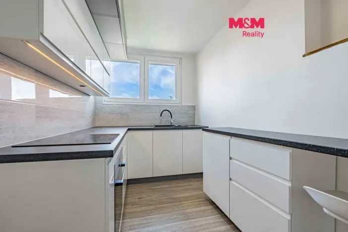 Prodej bytu 3+1, Český Těšín, Komenského, 65 m2