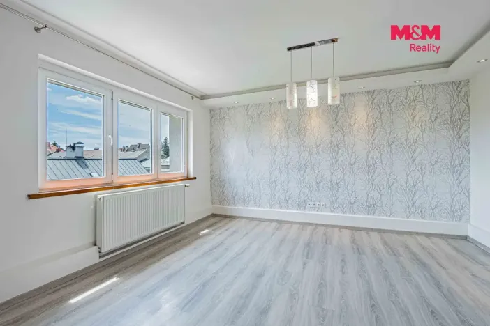 Prodej bytu 3+1, Český Těšín, Komenského, 65 m2