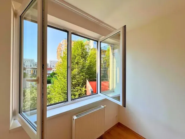 Pronájem bytu 2+kk, Praha - Vysočany, Poděbradská, 52 m2