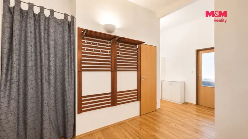 Prodej bytu 3+1, Praha - Vysočany, Podnádražní, 93 m2