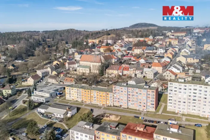 Prodej bytu 3+1, Žlutice, Pod Strání, 75 m2