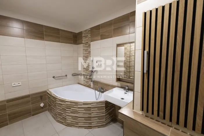 Pronájem bytu 2+1, Orlová - Lutyně, Okružní, 65 m2