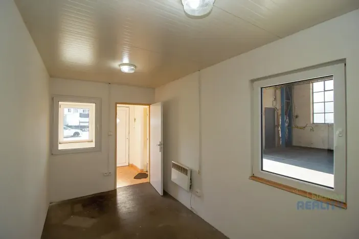 Pronájem skladu, Brandýs nad Labem-Stará Boleslav, 424 m2
