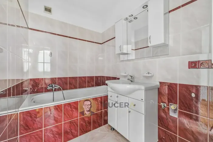 Prodej bytu 3+1, Nový Bor, Tkalcovská, 79 m2