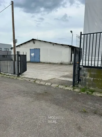 Pronájem komerčního pozemku, Holasice, 1300 m2