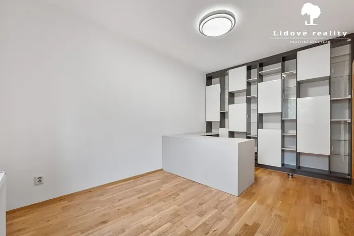 Prodej rodinného domu, Baška, 226 m2