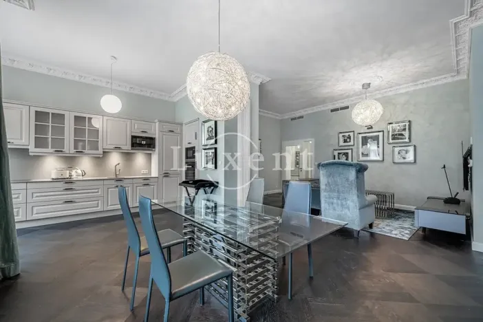 Prodej bytu 3+kk, Karlovy Vary, Vřídelní, 238 m2