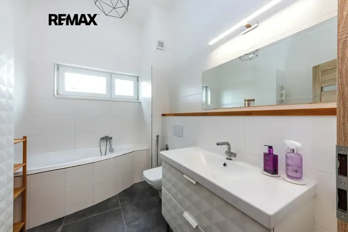 Prodej rodinného domu, Horoušany, Podzimní, 155 m2
