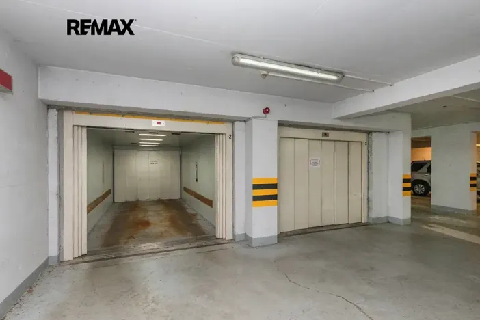 Prodej garážového stání, Praha - Břevnov, Rejchova, 12 m2