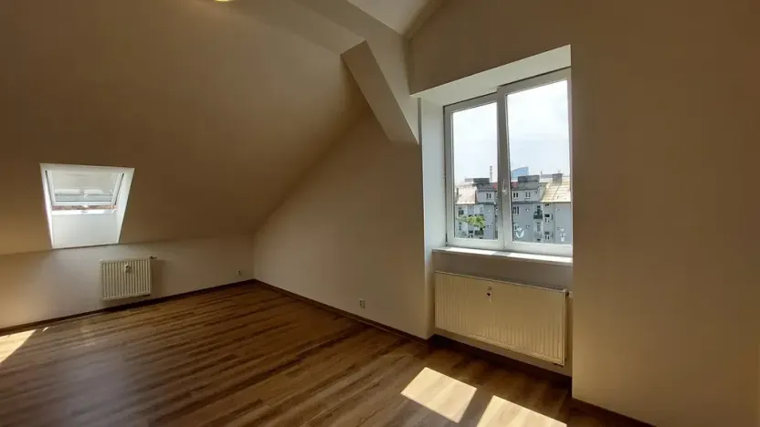 Pronájem bytu 2+kk, Olomouc, Masarykova třída, 57 m2