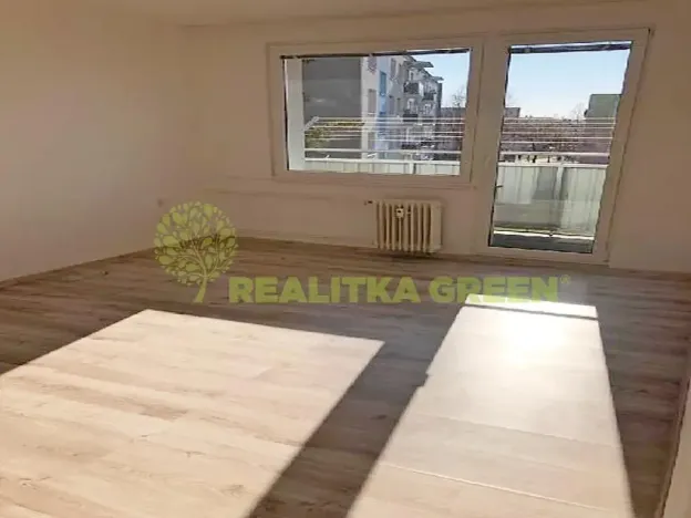 Prodej bytu 2+1, Veselí nad Lužnicí, Ak. Bydžovského, 60 m2