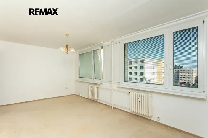 Pronájem bytu 1+1, Praha - Kobylisy, Jelínkova, 33 m2